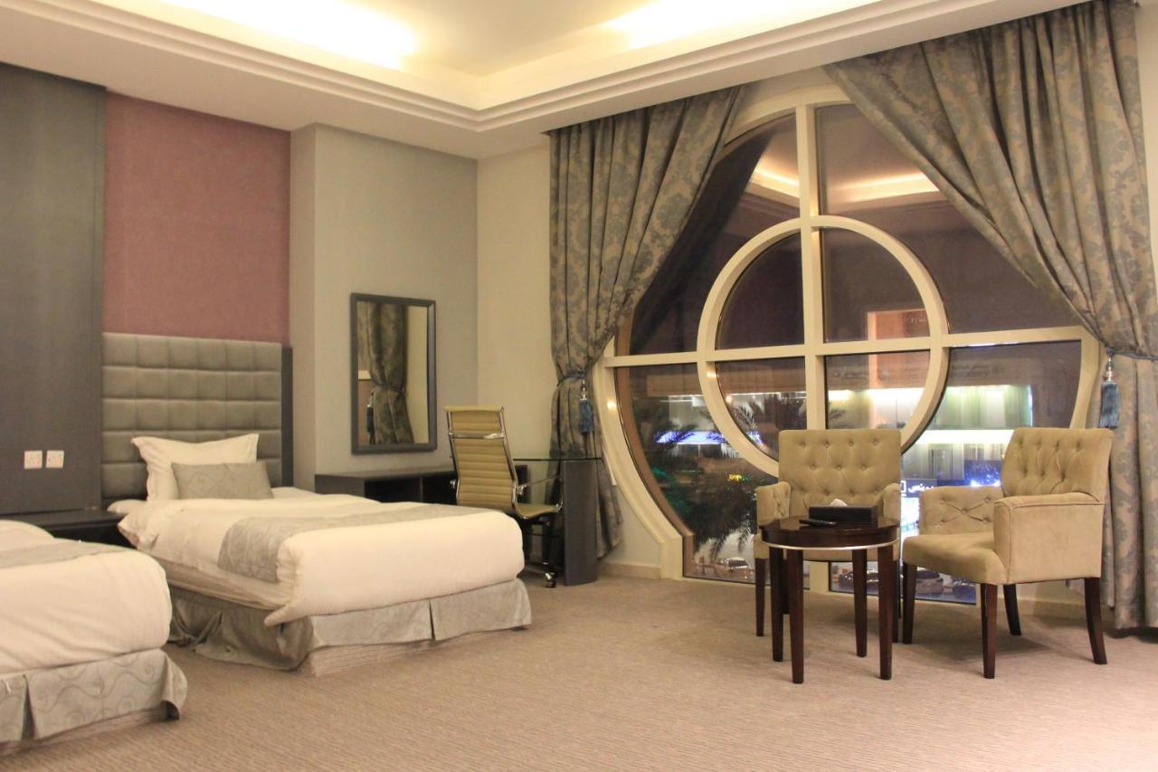 Business Inn Tahlia Hotel Riyadh Exterior photo