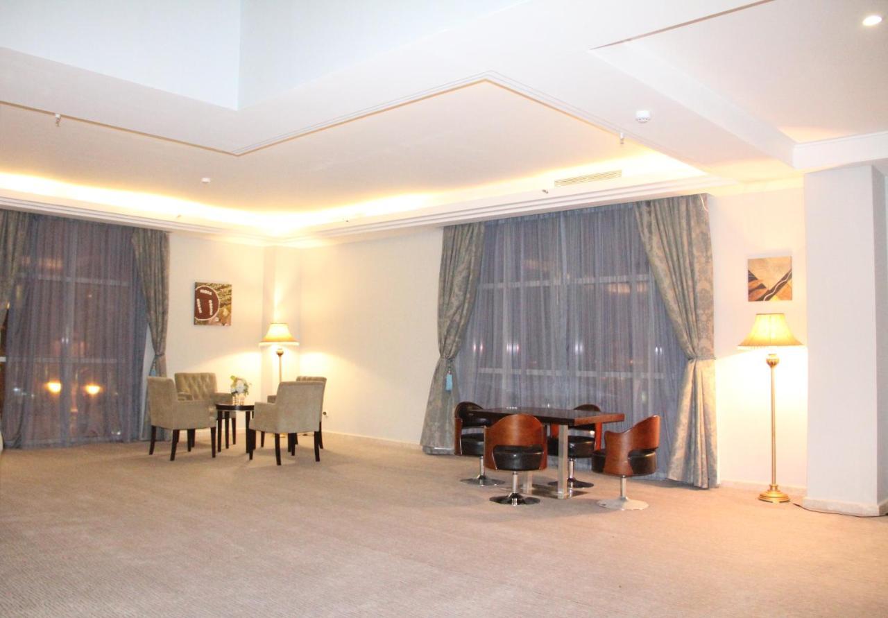 Business Inn Tahlia Hotel Riyadh Exterior photo