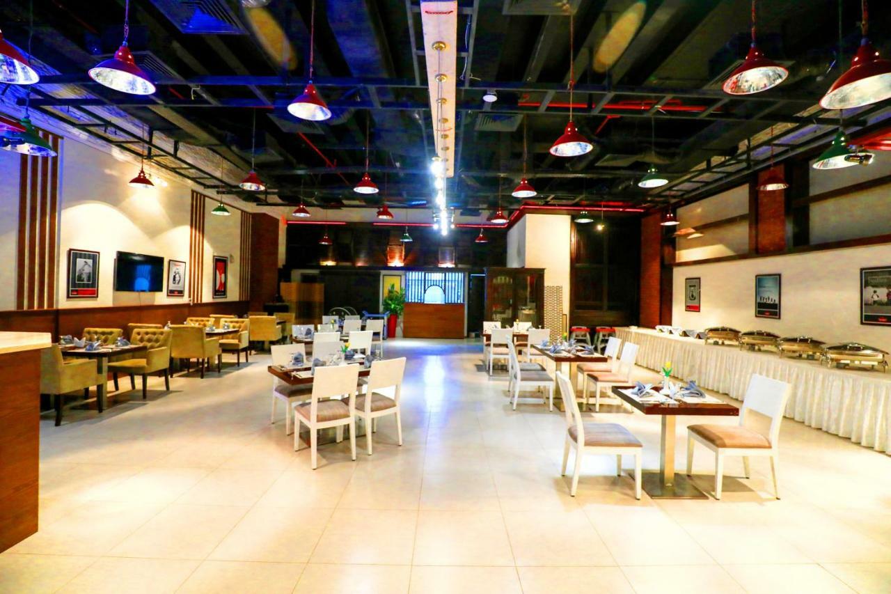 Business Inn Tahlia Hotel Riyadh Exterior photo